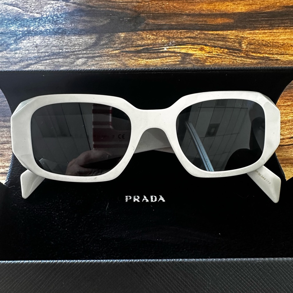 Prada white sunglasses 🕶️ excellent condition worn once with case